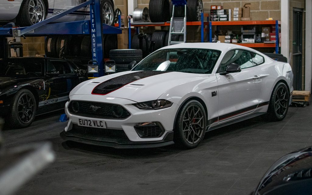 White GT350 Ford Mustang
